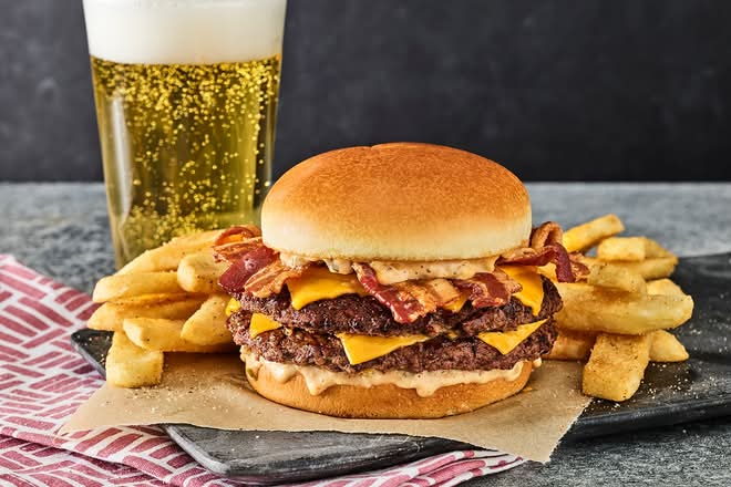 NEW BUZZER BEATER BACON CHEESEBURGER DOUBLE - TWO POINTER