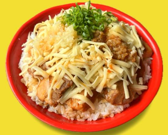 豚マシ・ニンニク・アブラ】豚メシ どストライク 平江町店の出前・宅配