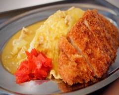 黄色いカレー　ニューエルビス