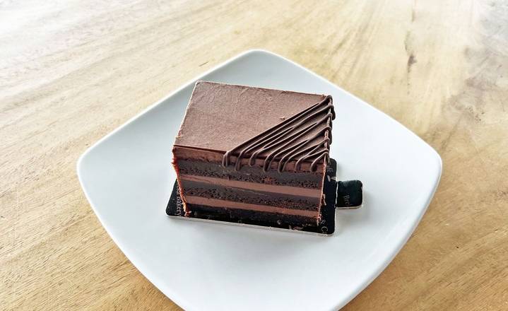Ultimate Chocolate Ganache Cake