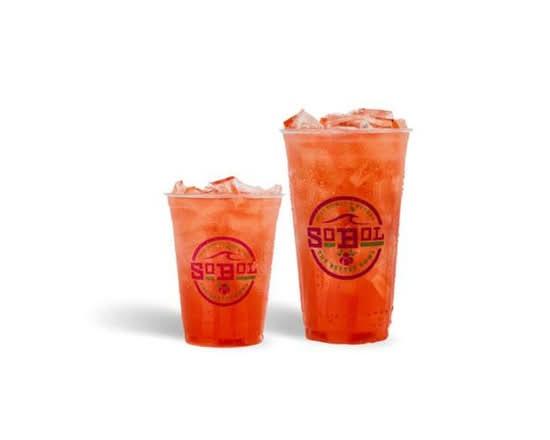 Collagen Strawberry Dragonfruit Refresher