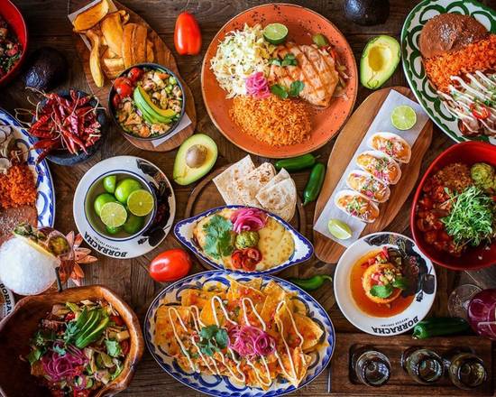 UNA MAS Mexican Bar & Grill