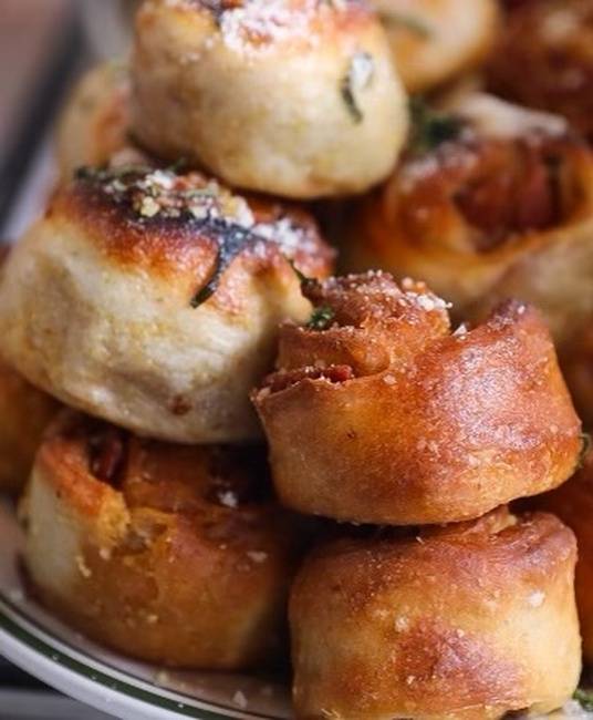 Pepperoni Hot Honey Knots