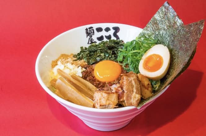 こころん°ʚ(*´˘`*)ɞ°お待ち下さいませ(^o^) さかのぼって自撮りと らくがき♥してくれる 人いたからうれしくて