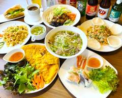 カフェ＆ベトナム料理 ニ�エウアン Café ＆Vietnamese food NIEU QUAN