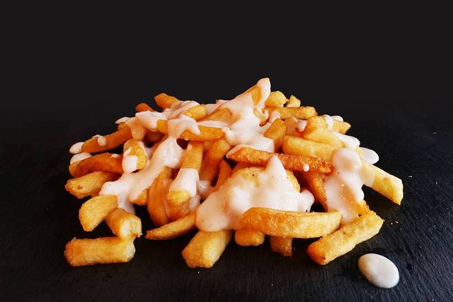Frites Rustiques sauces fromagère