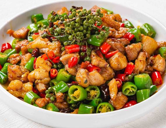 尖椒鸡 青唐辛子と鶏肉炒め