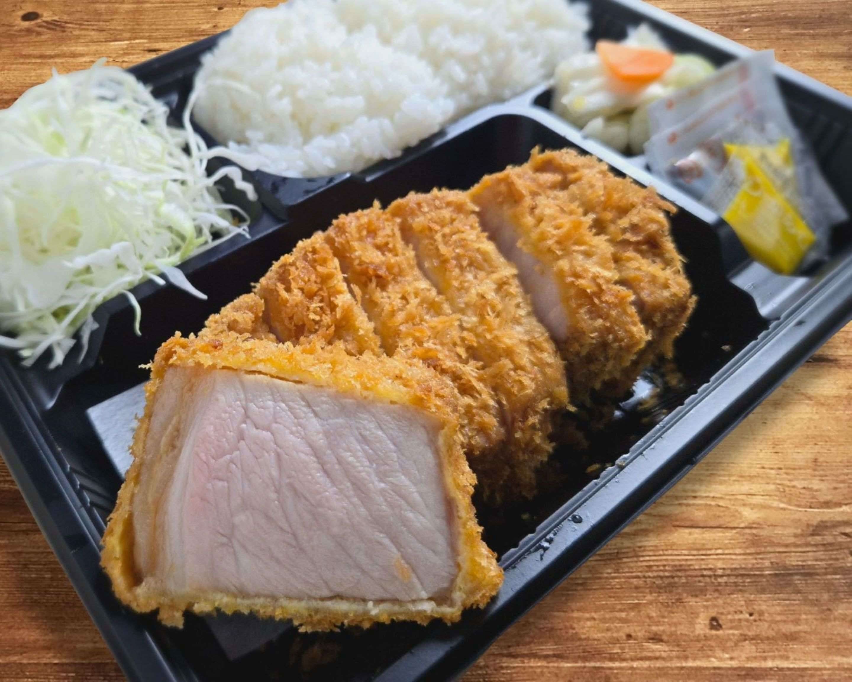 肉屋 食堂 たけうち