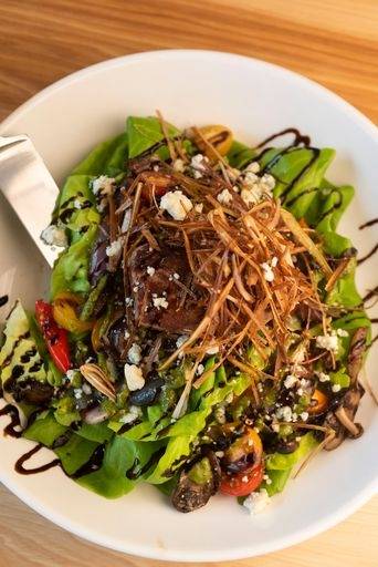 Tenderloin Steak Salad