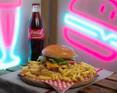 Max & Max Tiny Diner 