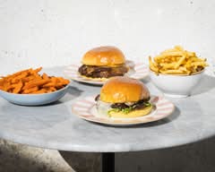 Pigalle Smash Bistro