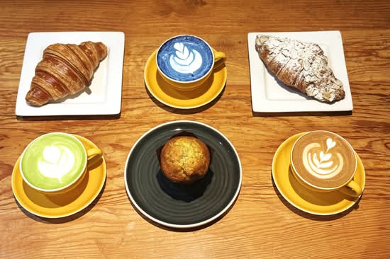 Blenz Coffee (695 West Broadway)