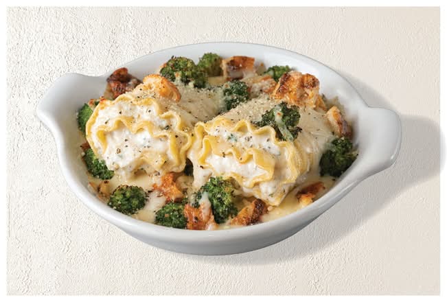 Chicken Alfredo Lasagna Rolls