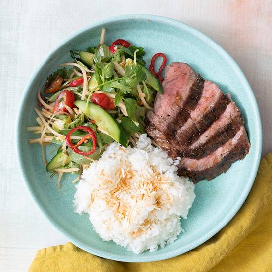 thai bowl with grilled steak