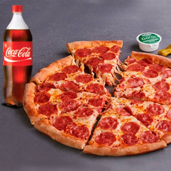 Pizza Gigante de Ingrediente + Soda 1.25lts