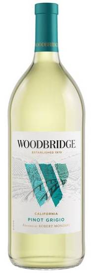 Woodbridge Pinot Grigio White Wine (1.5 L)