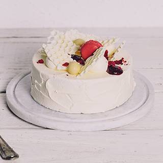 7inch White Raspberry Dream Cake