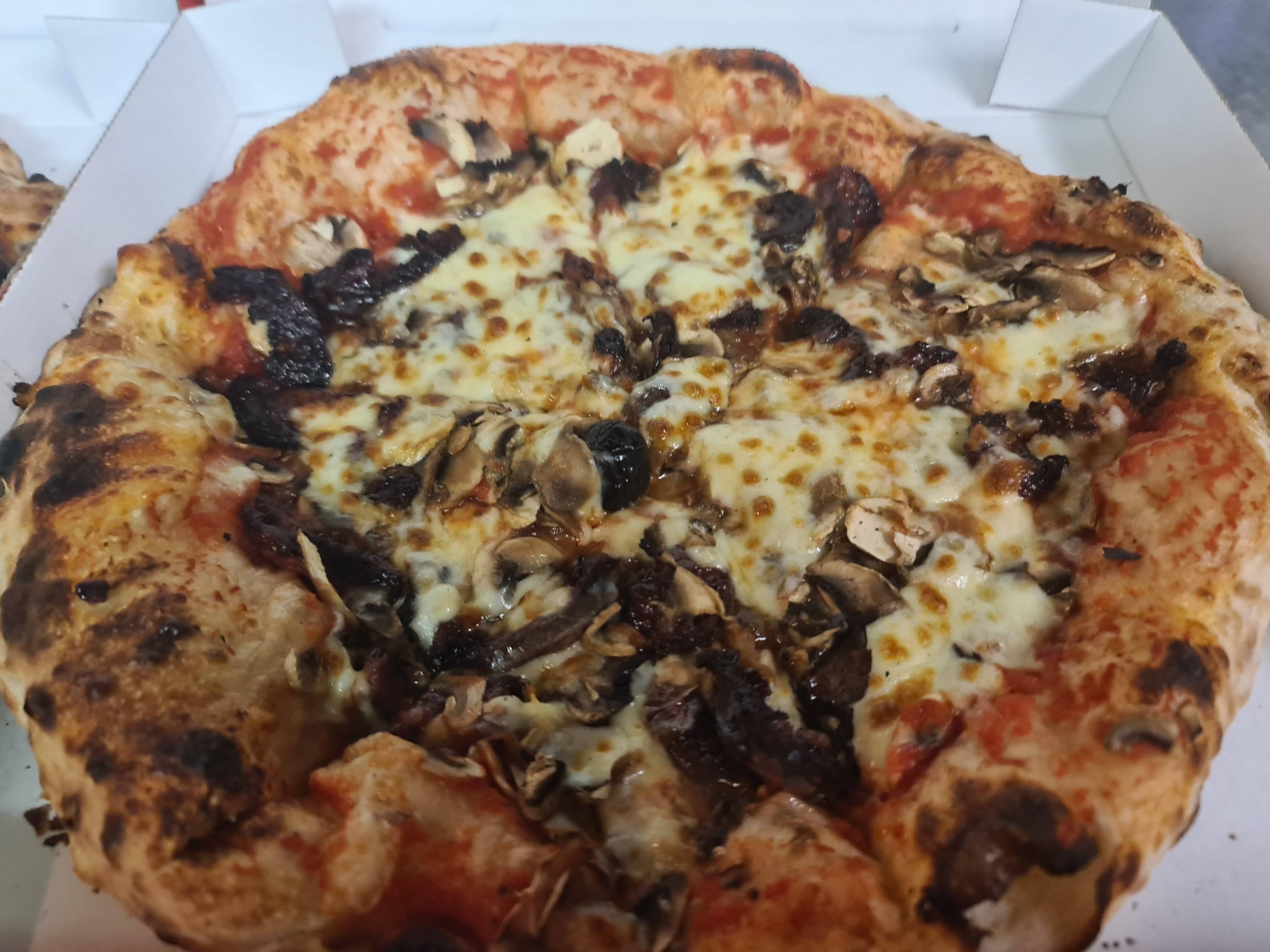 Pizza Ribellu