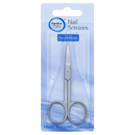 Signature Nail Scissors (1 pair)