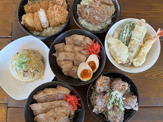 自慢の角煮と丼ぶりハウス カラ龍房 proud kakuni and rice bowl house kalaryubo