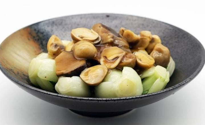 碧綠扒三菇