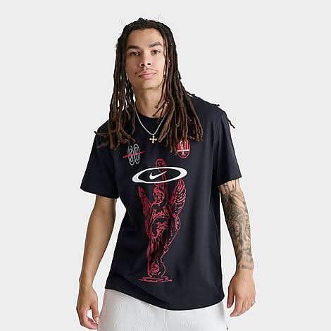 nike sportswear graphic t shirt
