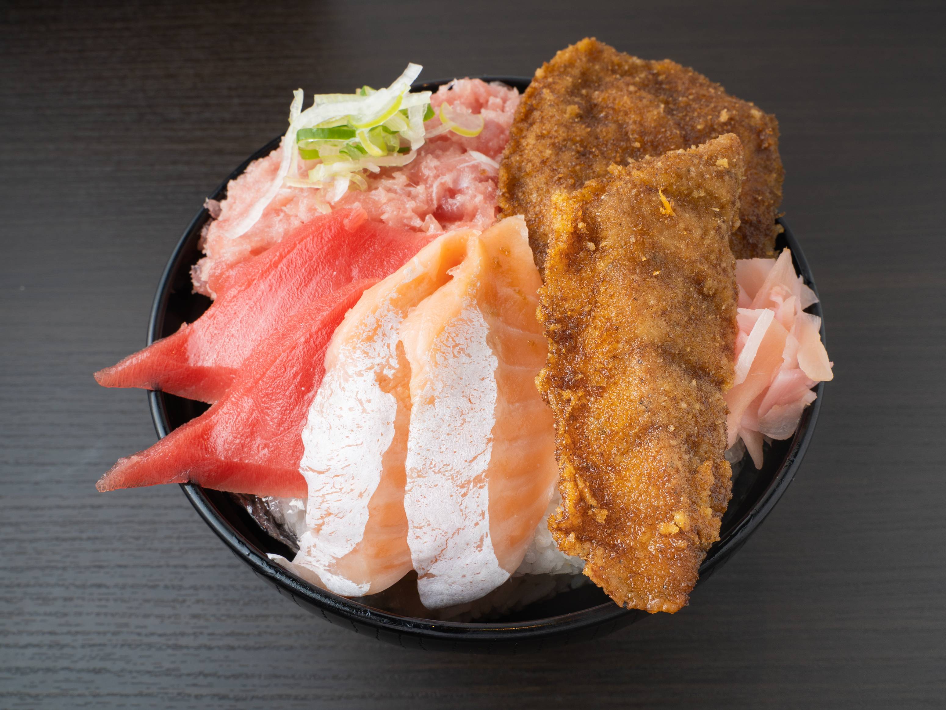 ガッツリ丼