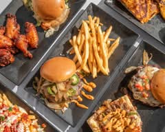 Buzzin Burgers (Kennesaw)