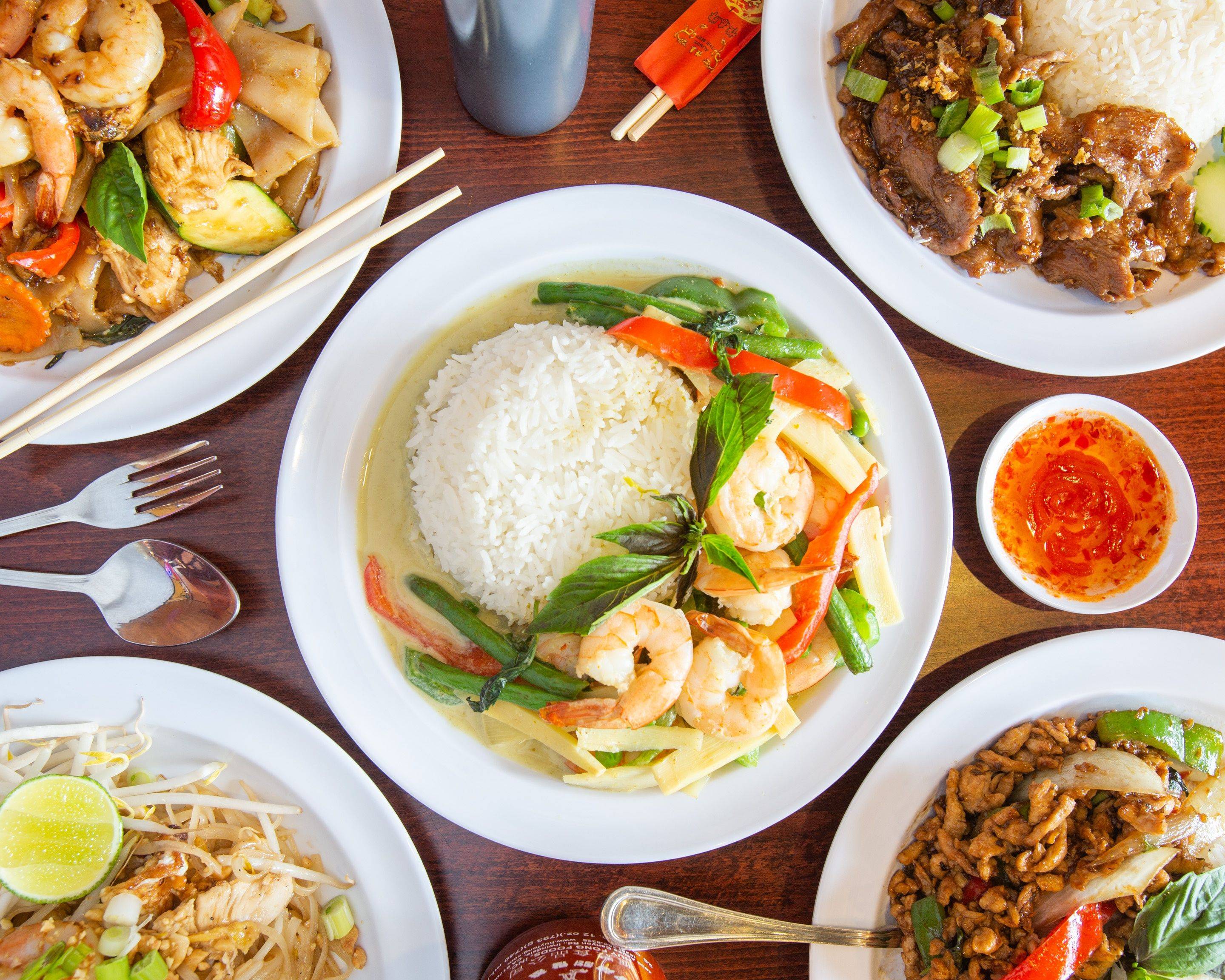 Order Giggling Rice Thai To Go - Menu & Prices - Brookline Delivery ...