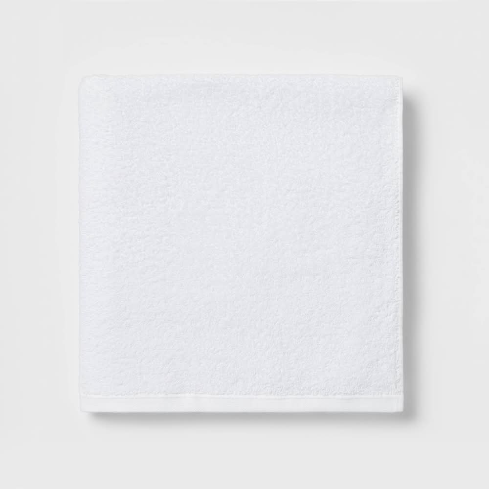 Room Essentials Everyday Oversized Bath Towel, White