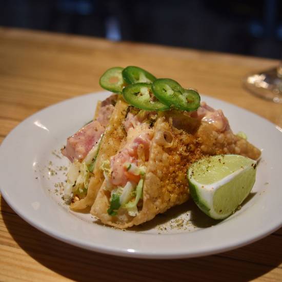 SPICY TUNA TACOS