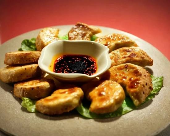Pork Pot Stickers 锅贴