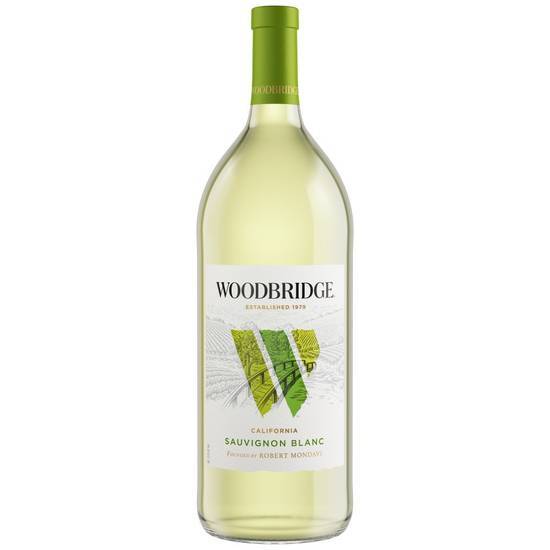 Woodbridge By Robert Mondavi Sauvignon Blanc White Wine (1.5 L)