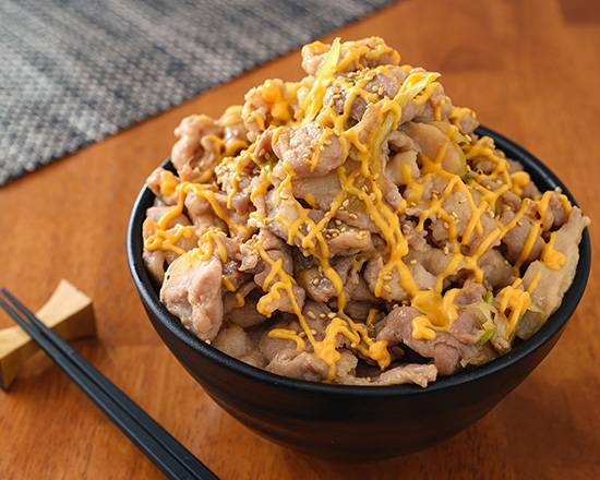 豚丼盛りさん、 メガ盛り豚丼 豚が一番 大通店 | Wolt | デリバリー | 札幌