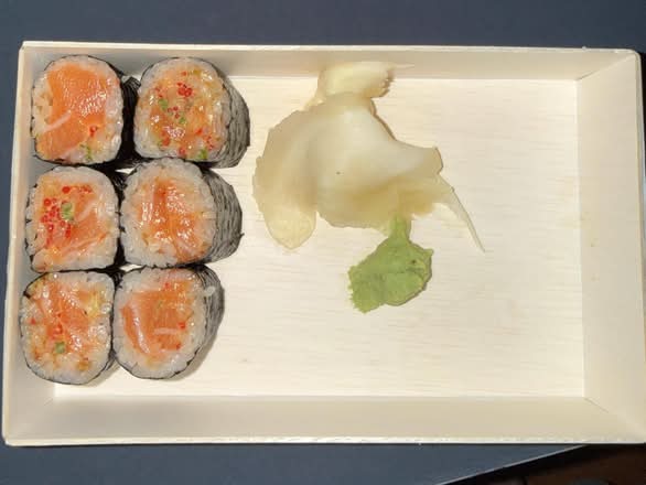 Spicy Salmon Maki