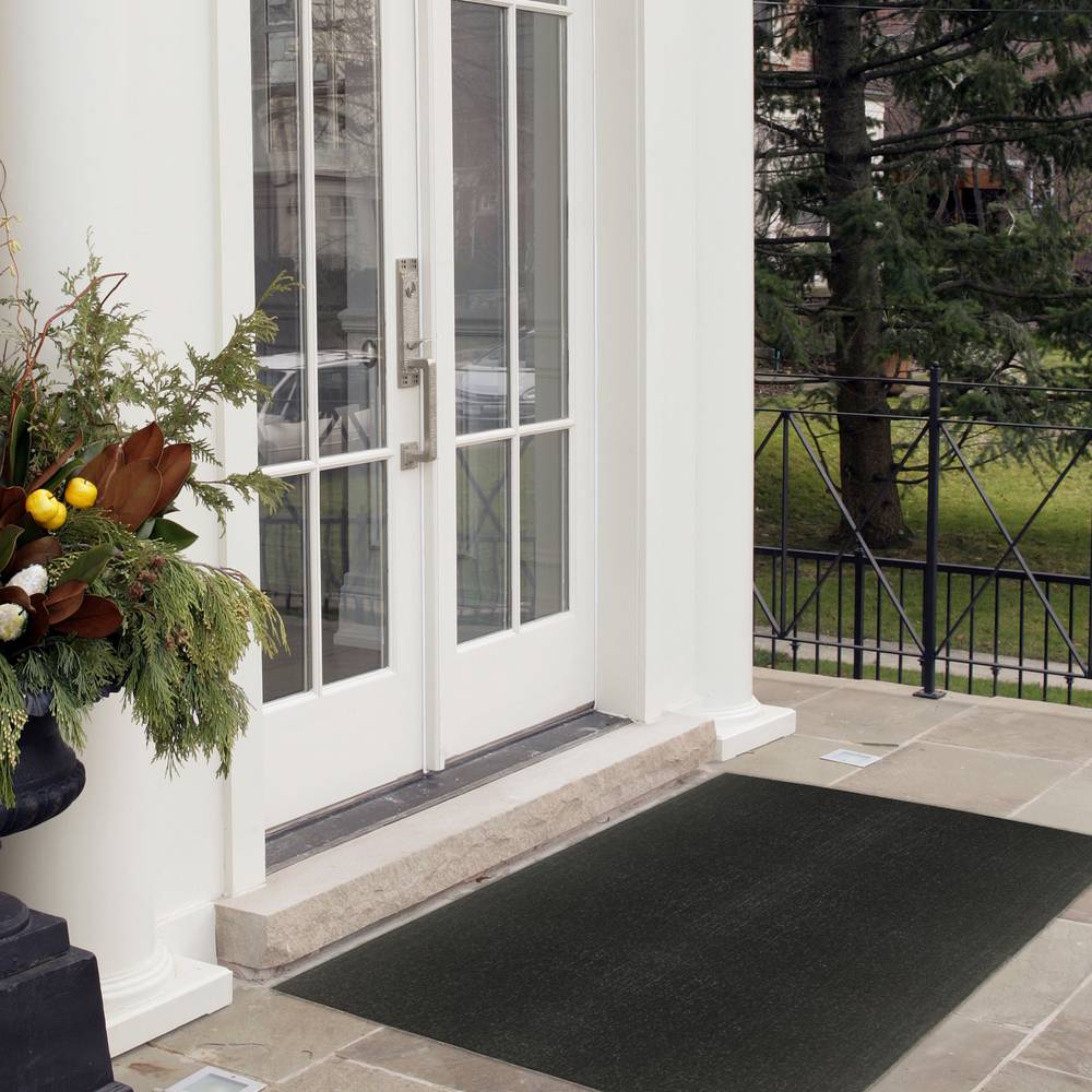 Project Source 2-ft x 3-ft Gray Rubber Rectangular Indoor or Outdoor Decorative Door Mat | E0006-926-024036-LW