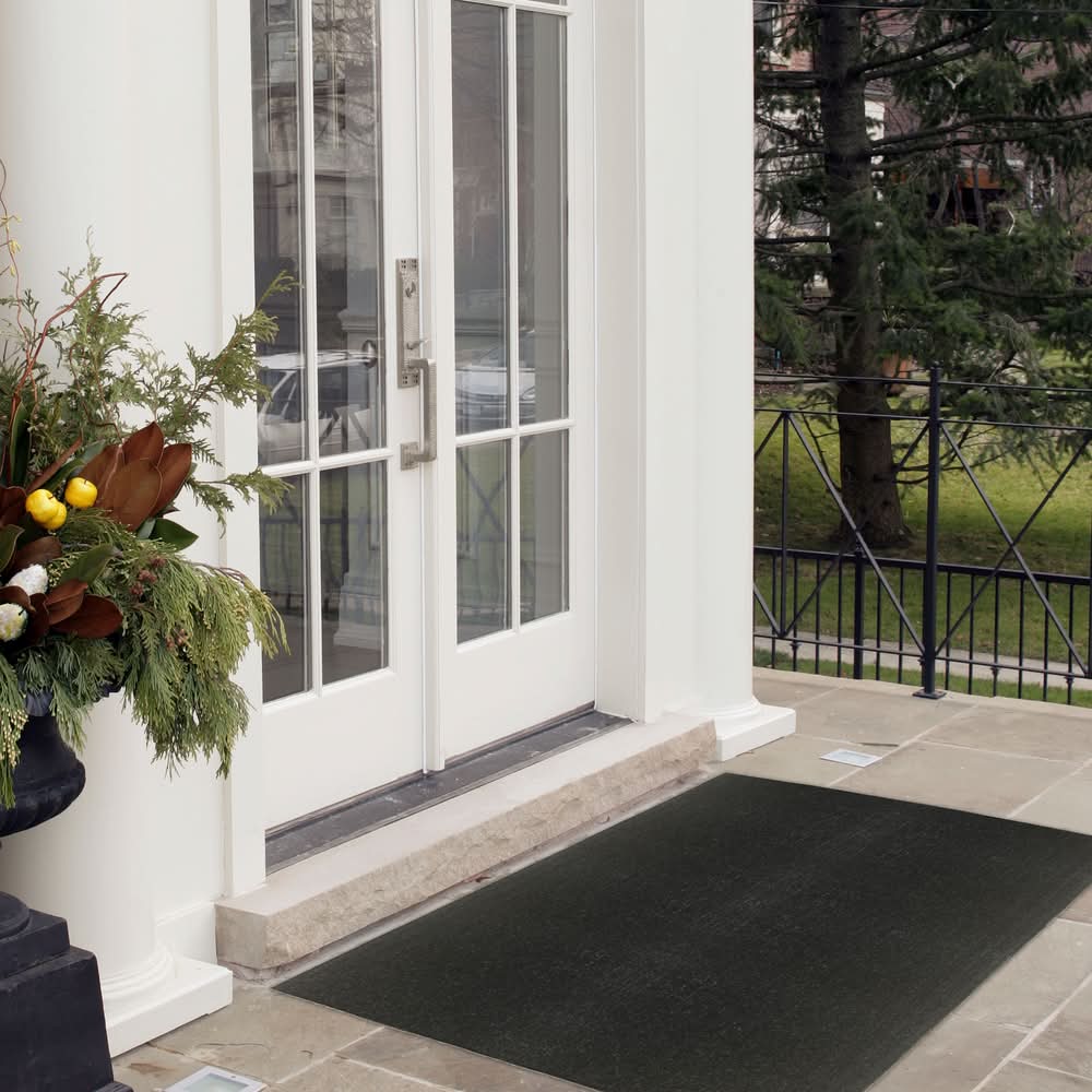 Project Source 24-in x 36-in Gray Rubber Non-Slip Grip Indoor or outdoor Door Mat
