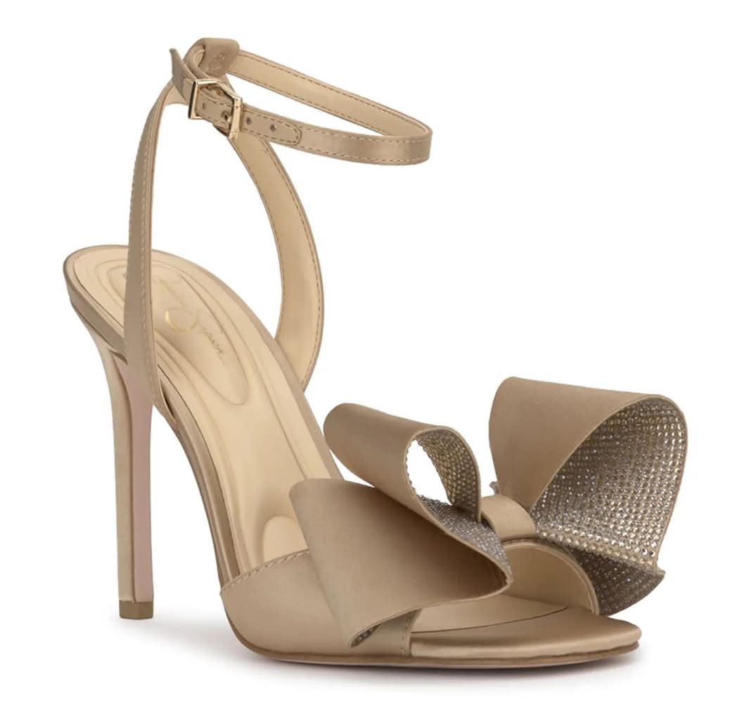 Jessica Simpson Olivine Sandal (Gold Metallic Medium - 9.5)