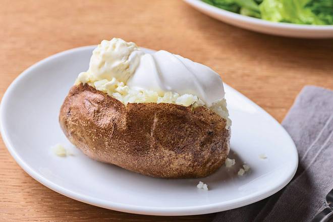 Baked Potato w/ Butter & Sour Cream