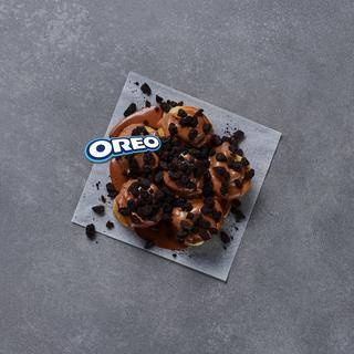 Twisted Dough Balls® with chocolate & OREO Crumb