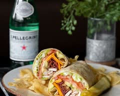 Bloomfield Deli & Catering (71 W Long Lake Rd)