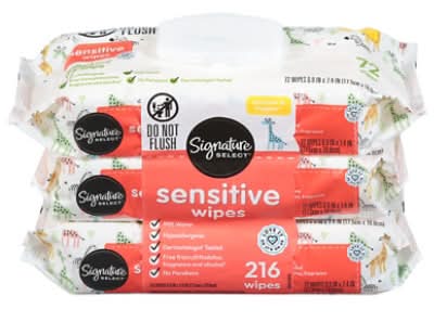 Signature Select Quilted & Soft Sensitive Wipes, 6.9x7.4 in (3 x 72 ct)