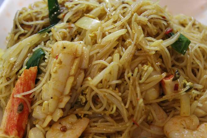 Seafood Singapore Noodles