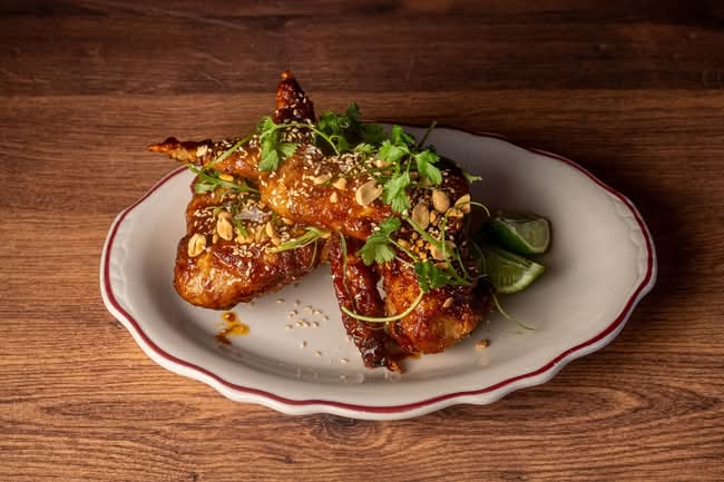 SWEET & SPICY WINGS