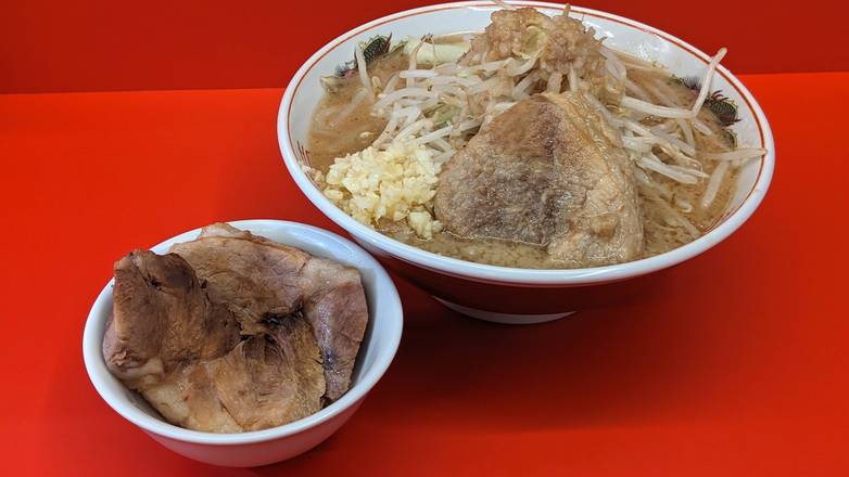 二郎系らーめん】BUTAKIN 西中島南方店のデリバリー ・持ち帰り