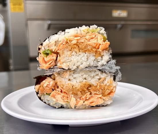 Miso salmon onigiri