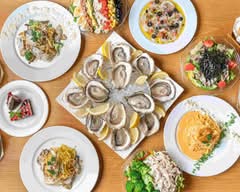 生牡蠣と牡蠣料理　オイスターズ