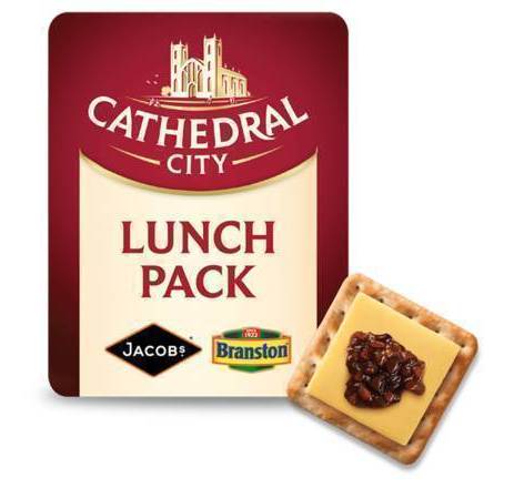 Cathedral City Cheese, Crackers & Pickle 122g