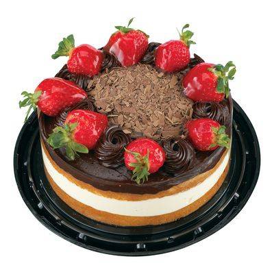 Front Street Bakery · Chocolate Boston strawberry cake (1.250 kg)