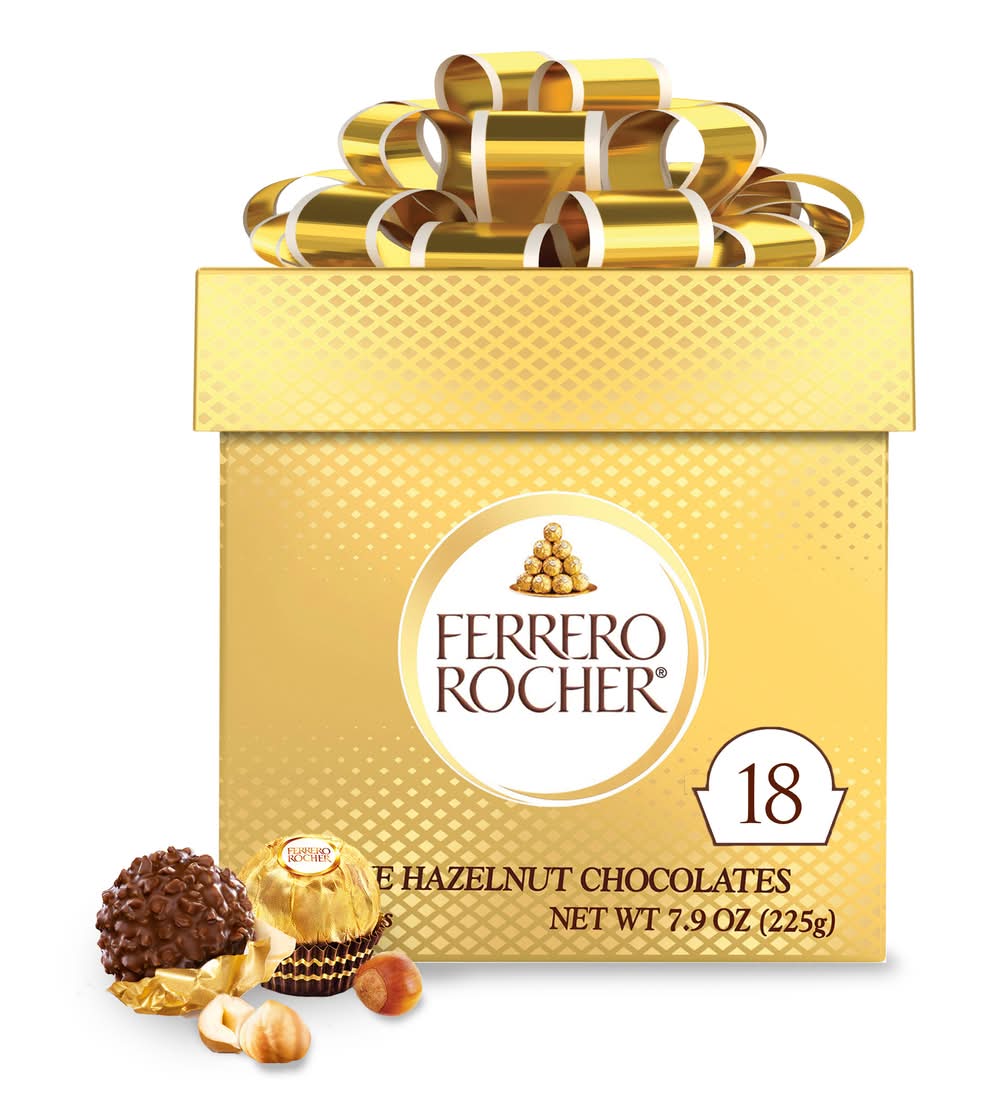 Ferrero Rocher Chocolates Gift Box, Fine Hazelnut (7.9 oz, 18 ct)